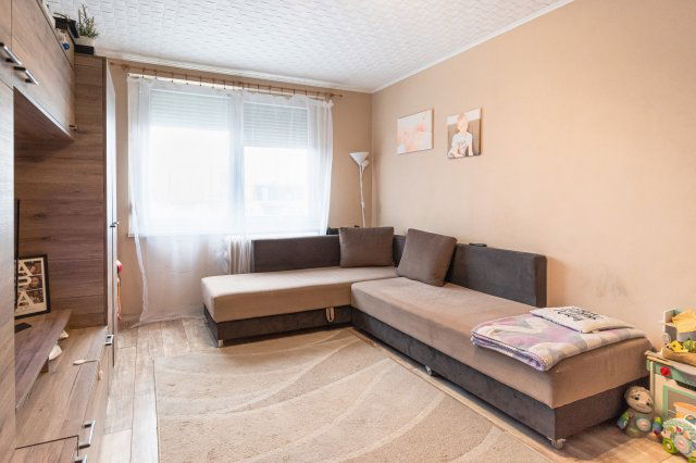 Eladó panellakás, Miskolcon, Középszer utcában 28.9 M Ft