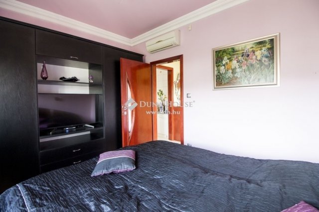 Eladó téglalakás, Budapesten, XI. kerületben 265 M Ft