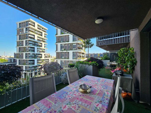 Eladó téglalakás, Budapesten, IV. kerületben 135 M Ft, 3 szobás