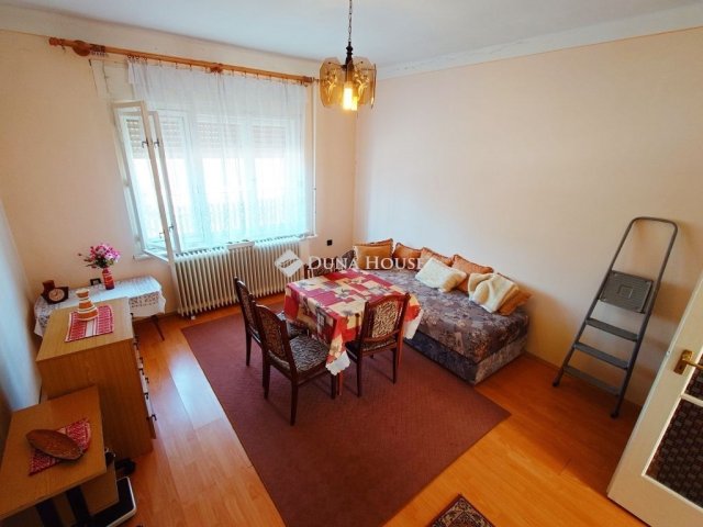 Eladó családi ház, Nagykőrösön 39.9 M Ft, 4 szobás