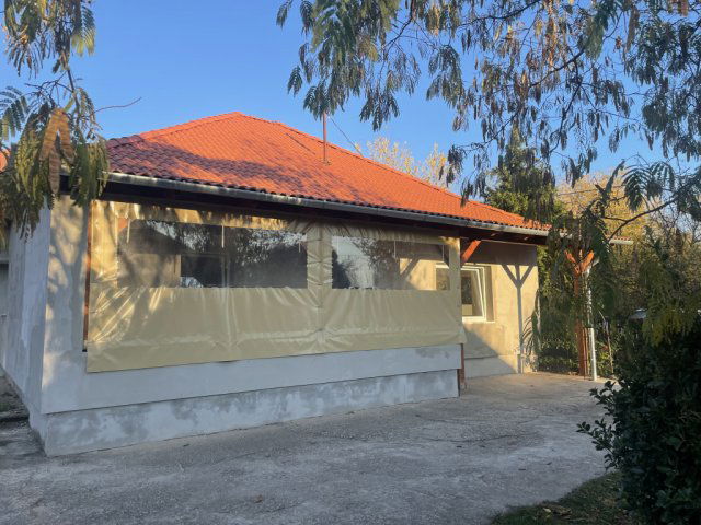 Eladó családi ház, Besnyőn 53.4 M Ft, 3 szobás