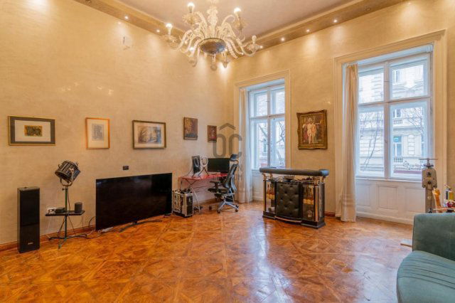 Eladó téglalakás, Budapesten, VI. kerületben 135.99 M Ft