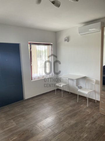 Eladó családi ház, Enyingen 23.9 M Ft, 1 szobás