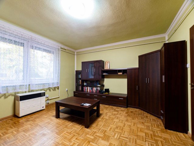 Eladó téglalakás, Kecskeméten 39.9 M Ft, 2 szobás