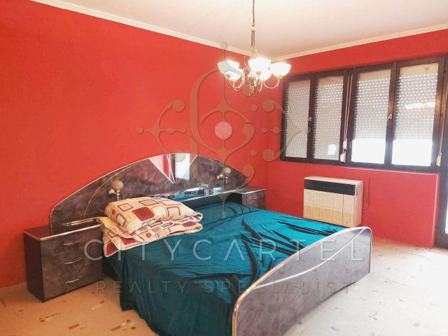 Eladó családi ház, Dunaföldváron 57.5 M Ft, 4+1 szobás