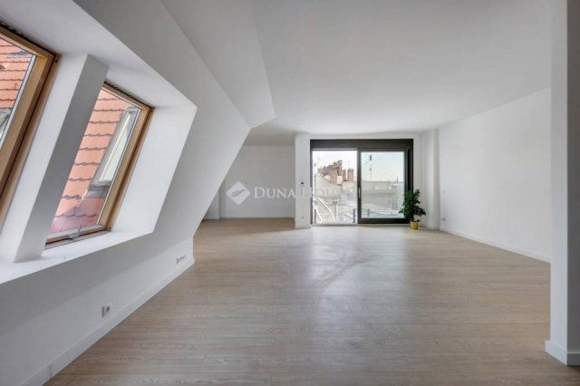 Eladó téglalakás, Budapesten, VI. kerületben 379.05 M Ft