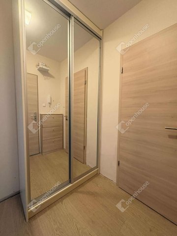 Kiadó téglalakás, albérlet, Győrött 180 E Ft / hó, 1 szobás