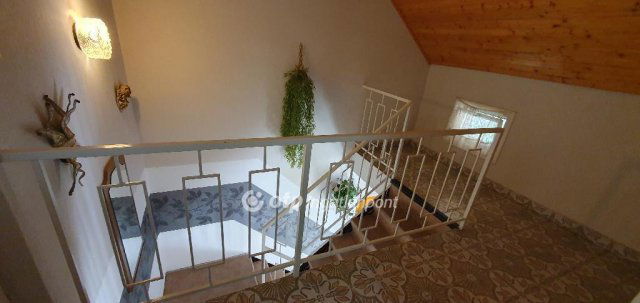 Eladó családi ház, Badacsonytomajon 129.9 M Ft, 2+3 szobás