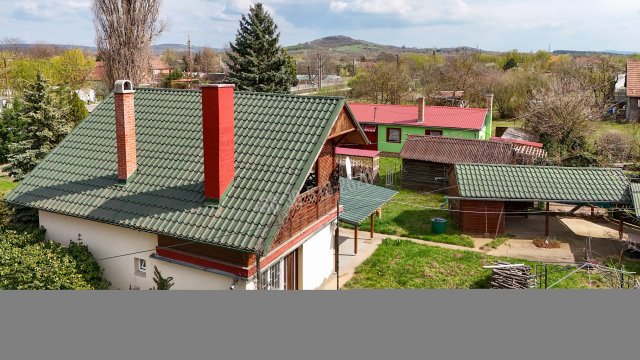 Eladó családi ház, Vácon, Jégvirág utcában 64 M Ft, 2 szobás