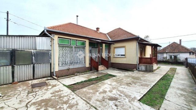 Eladó családi ház, Dabason 64.9 M Ft, 3 szobás