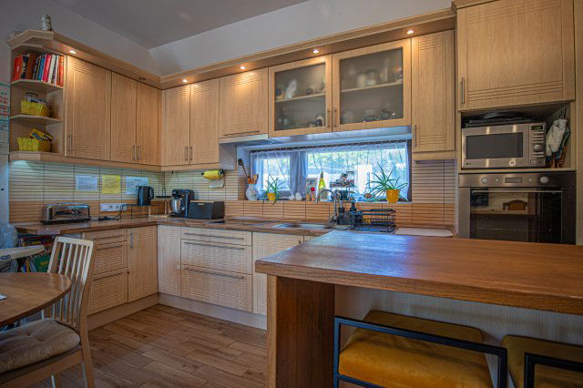 Eladó családi ház, Nagykovácsiban, Nyúl utcában 229 M Ft