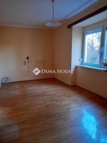 Eladó téglalakás, Mosonmagyaróváron 26.5 M Ft, 1 szobás