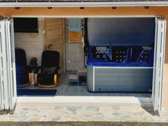 Eladó családi ház, Balatonmáriafürdőn, Csatornapart utcában