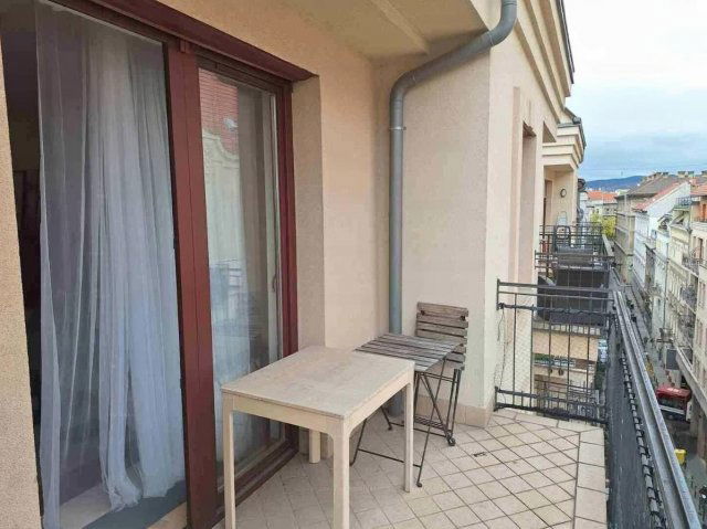 Kiadó téglalakás, albérlet, VI. kerületben, Király utcában