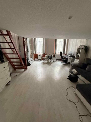 Eladó téglalakás, Budapesten, VI. kerületben, Lövölde téren