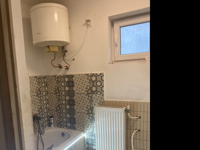 Eladó ikerház, Monorierdőn 0.18 M Ft, 2 szobás