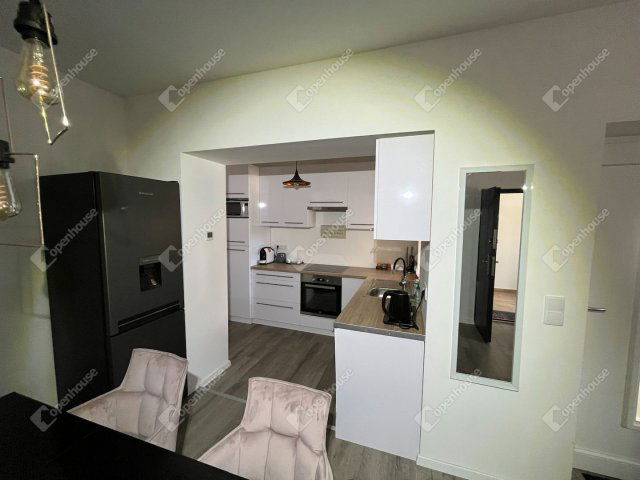 Eladó téglalakás, Fertőszentmiklóson 79.9 M Ft, 3 szobás