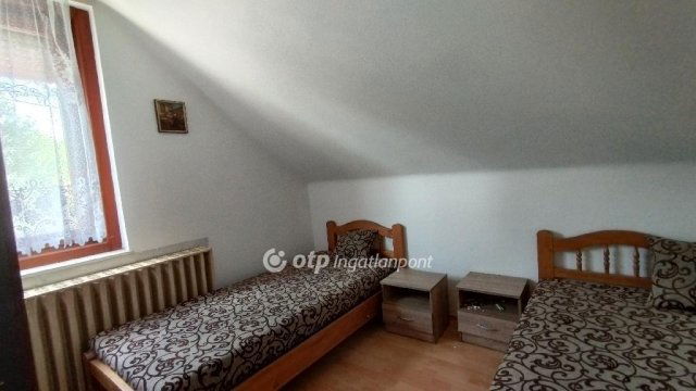 Eladó családi ház, Jászberényben 62 M Ft, 3+7 szobás