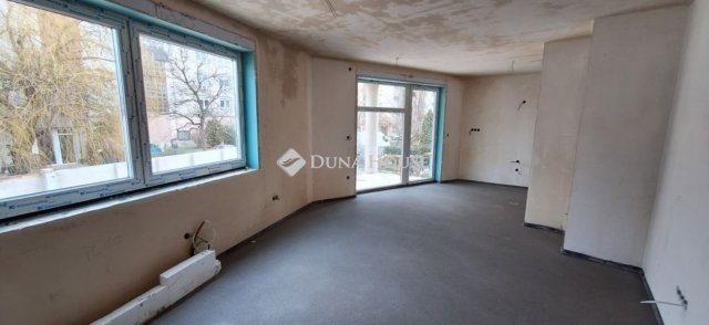 Eladó téglalakás, Budapesten, XVIII. kerületben 89.9 M Ft