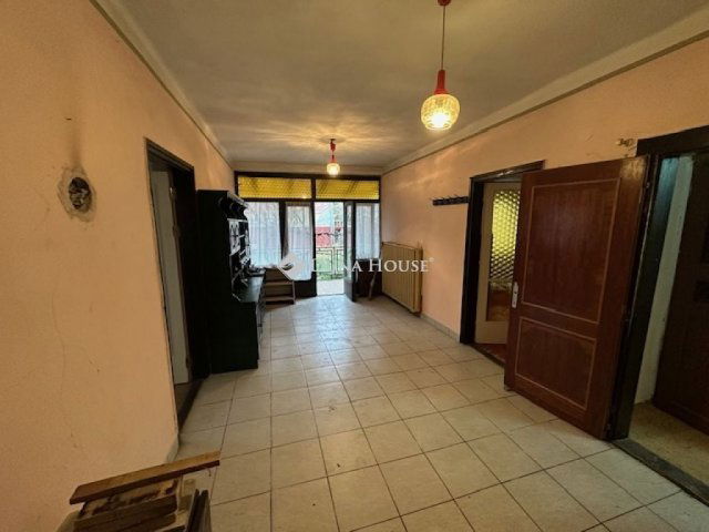 Eladó családi ház, Solton 39.9 M Ft, 4 szobás