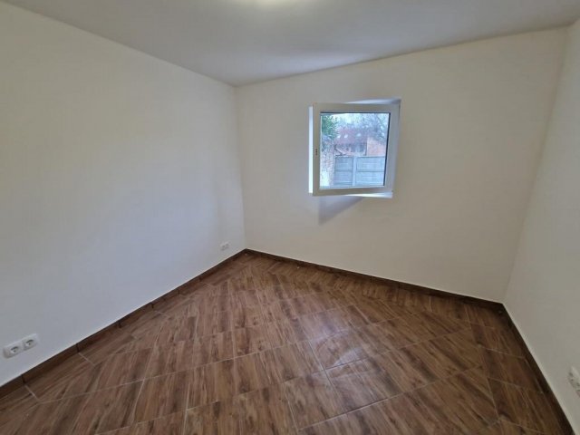 Kiadó ipari ingatlan, Kaposváron, Zárda utcában 165 E Ft / hó