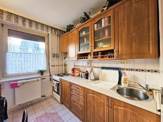 Eladó panellakás, Budapesten, IX. kerületben 89 M Ft, 3 szobás