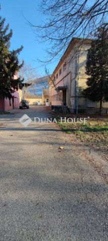 Eladó ipari ingatlan, Budapesten, III. kerületben 1498.854 M Ft