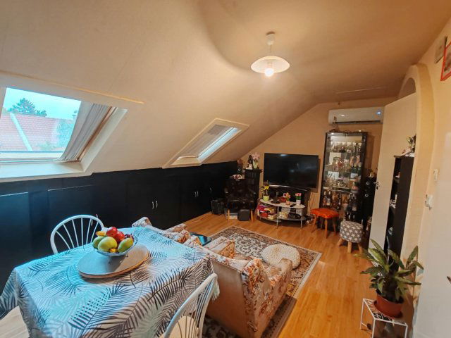 Eladó ikerház, Szolnokon 63.99 M Ft, 5 szobás