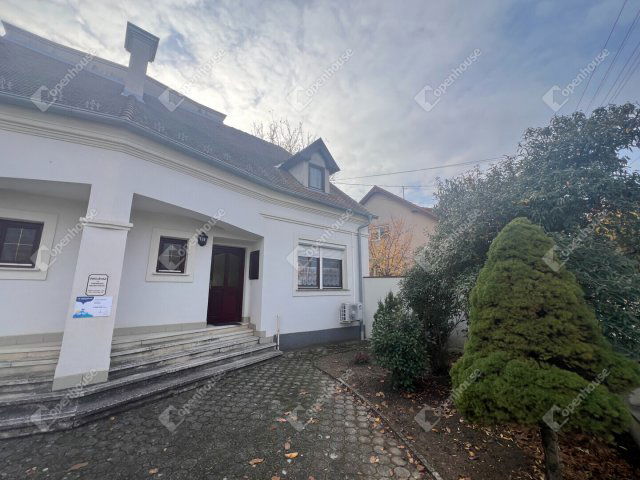 Kiadó ikerház, albérlet, Hegykőn 250 E Ft / hó, 3 szobás