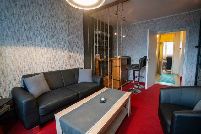 Eladó panellakás, Miskolcon 26.9 M Ft, 3 szobás