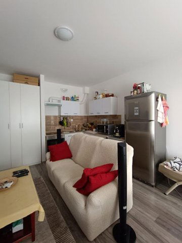 Eladó téglalakás, Tatabányán 42 M Ft, 2 szobás
