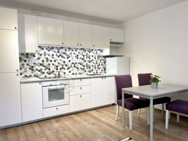 Kiadó téglalakás, albérlet, XI. kerületben, Zsombolyai utcában