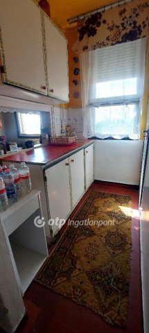 Eladó téglalakás, Kunszentmártonban 19.5 M Ft, 2 szobás