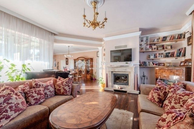 Eladó családi ház, Veresegyházon 157 M Ft, 6 szobás