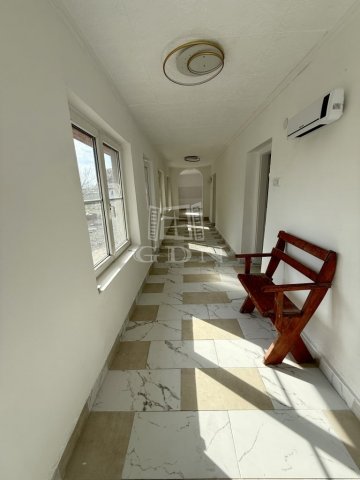 Eladó családi ház, Sárkeresztúron 16.5 M Ft, 2 szobás