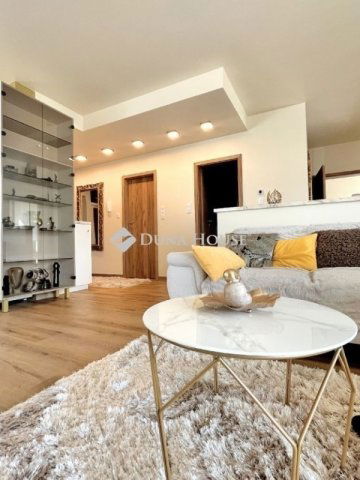 Eladó téglalakás, Budapesten, XVII. kerületben 255 M Ft