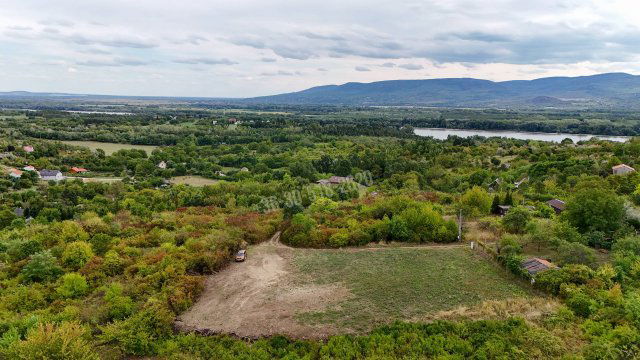 Eladó telek, Vácon 11.5 M Ft / költözzbe.hu