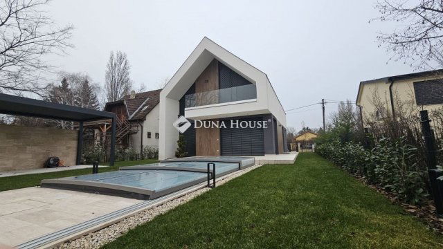 Eladó nyaraló, Zamárdiban 360 M Ft, 2+3 szobás