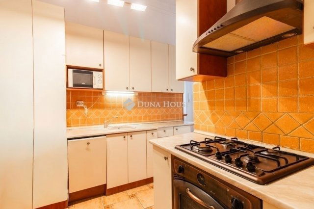 Eladó téglalakás, Budapesten, XI. kerületben 104.9 M Ft