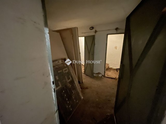 Eladó ipari ingatlan, Szombathelyen 9.9 M Ft / költözzbe.hu