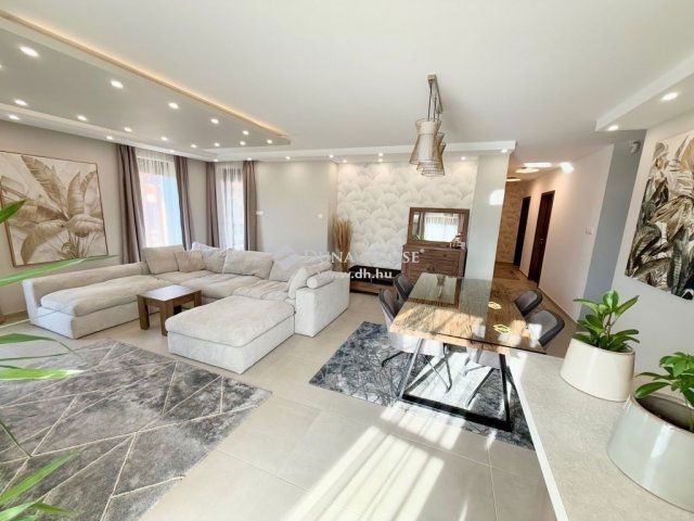 Eladó családi ház, Ballószögön 162.9 M Ft, 5 szobás