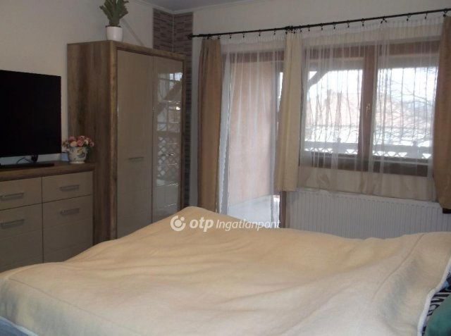 Eladó családi ház, Gyöngyösön 109 M Ft, 4 szobás