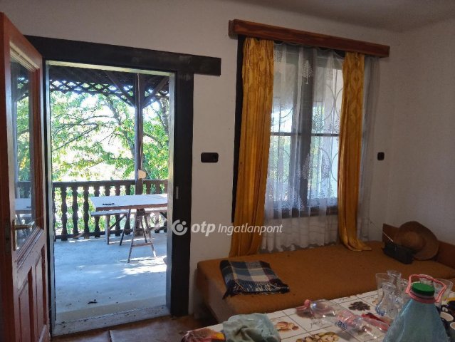 Eladó nyaraló, Sárszentlőrincen 6.5 M Ft, 1 szobás