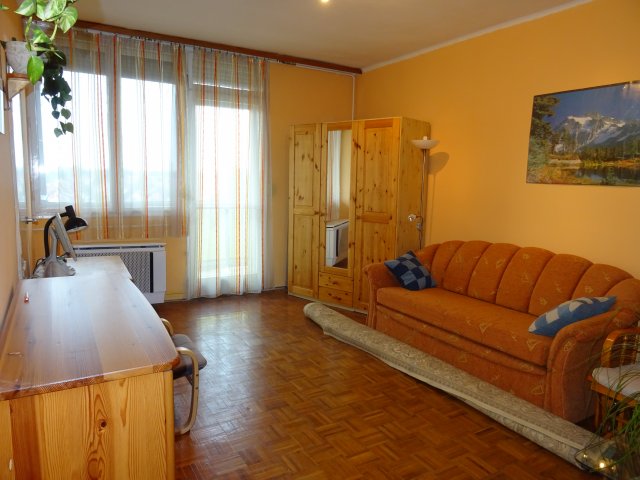 Eladó téglalakás, Szombathelyen 33 M Ft, 1+1 szobás