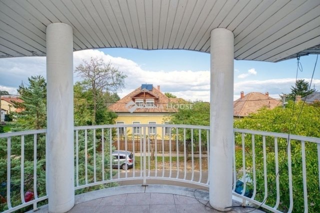 Eladó családi ház, Budapesten, XVIII. kerületben 270 M Ft