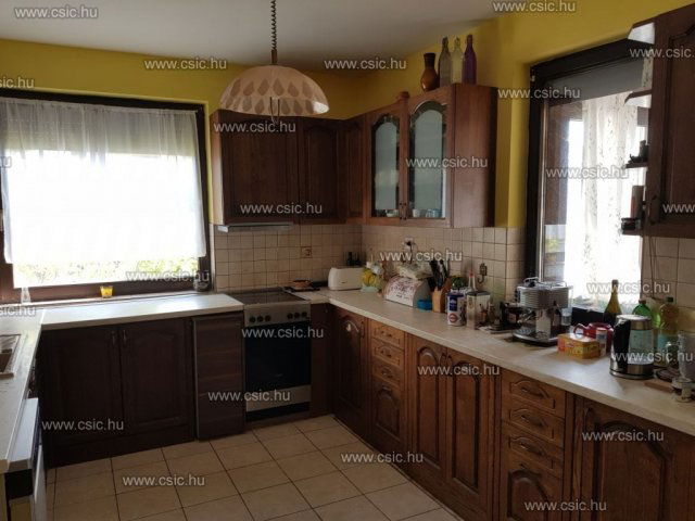 Eladó téglalakás, Budapesten, XVII. kerületben 123 M Ft