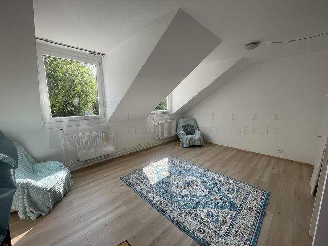 Eladó sorház, Szegeden 99.5 M Ft, 2+3 szobás