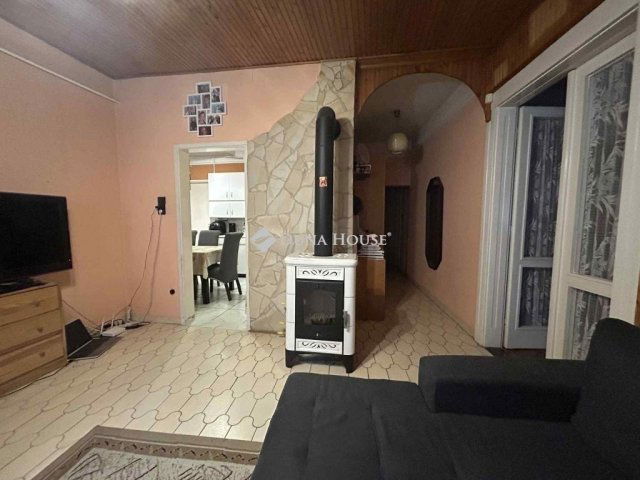 Eladó családi ház, Vecsésen 86.9 M Ft, 4 szobás