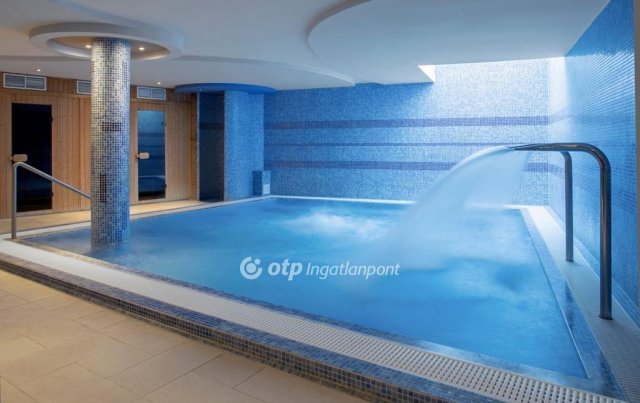 Eladó hotel, Pécsett 1300 M Ft / költözzbe.hu