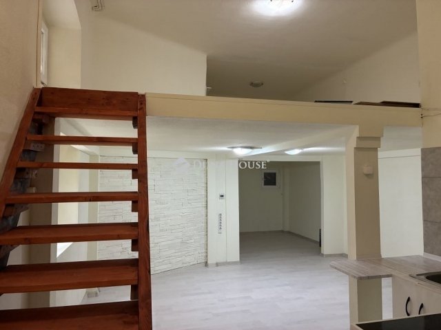 Eladó téglalakás, Budapesten, VIII. kerületben 45 M Ft, 2 szobás